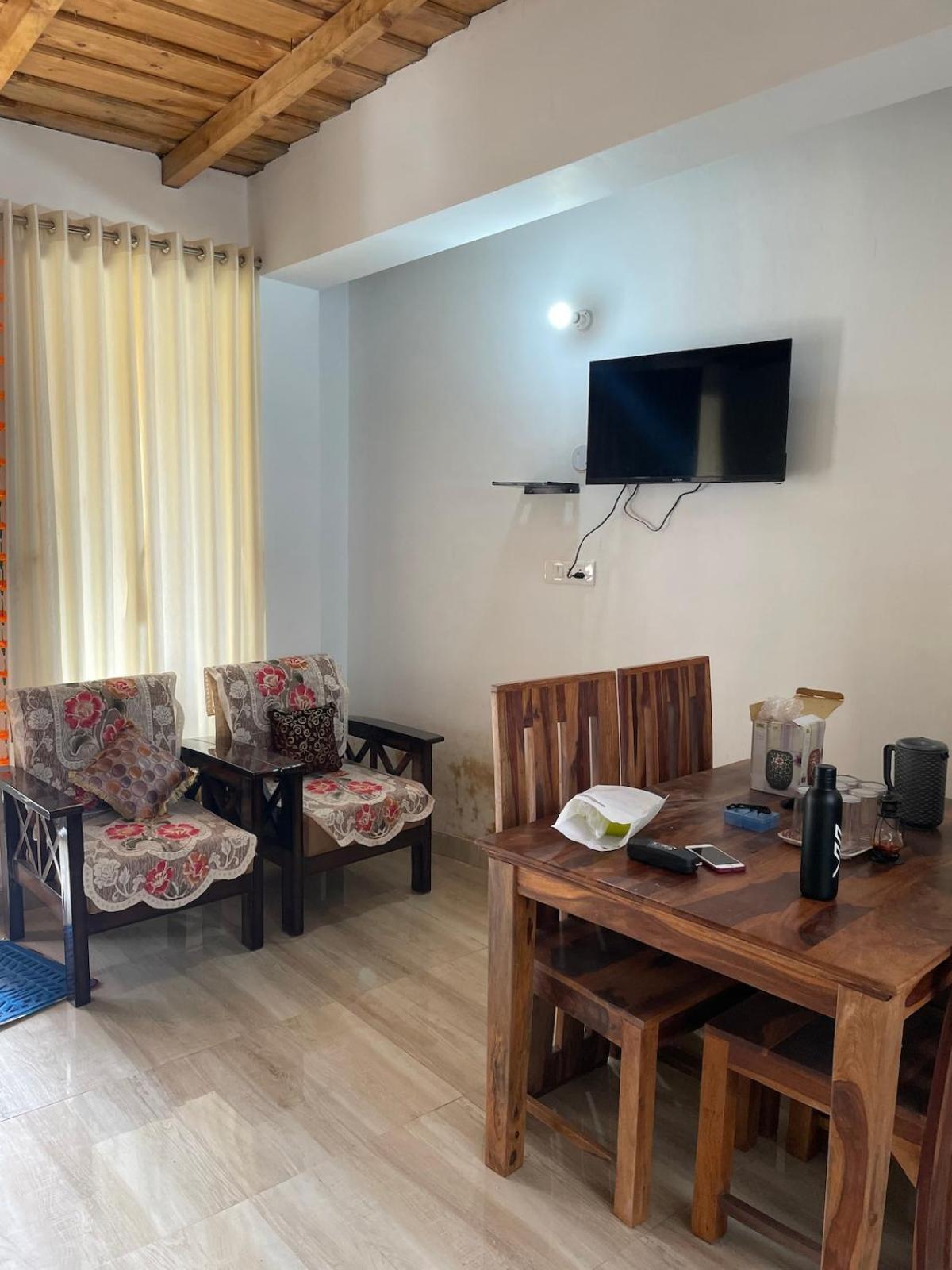 Kafal Tree Home Stay - Pet Friendly Bhowali Eksteriør bilde
